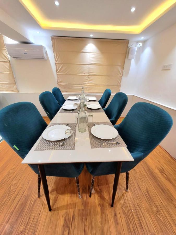 Hotel Royal Plaza Srīnagar エクステリア 写真